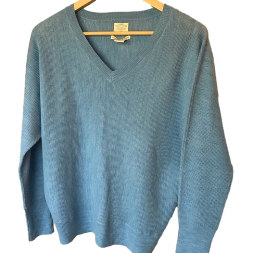 Telluride Pullover V Neck Knitted Sweater. Powder Blue.